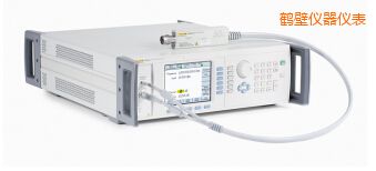 �Q��Low Phase Noise Reference Source